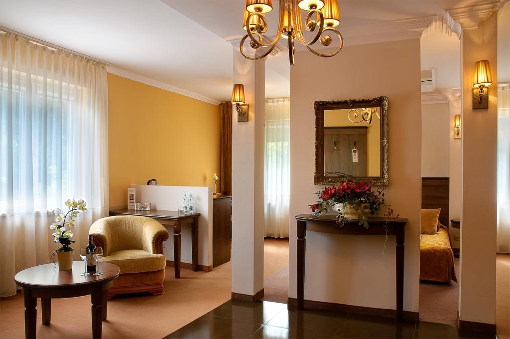 Włocławek Hotel Aleksander מראה חיצוני תמונה