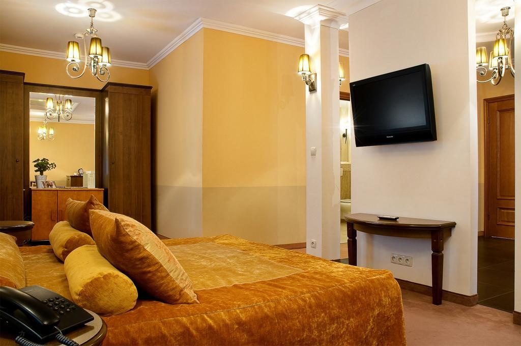 Włocławek Hotel Aleksander מראה חיצוני תמונה